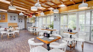 House | Dining