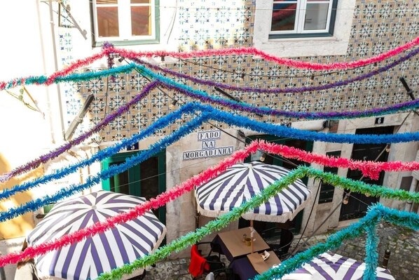 Appartement, 1 slaapkamer, roken, balkon | Buiten dineren