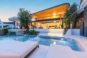 Front of property - Villa Zavaya Luxury Retreat With Pool (Choeng Thale)