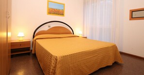 2 bedrooms