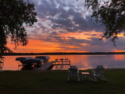 Sunset Cottage on Lake Wapogasset, Amery WI with Bunk Room, Hot Tub, AC, & more