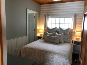 2 makuuhuonetta, työpöytä, vauvan matkasänky, ilmainen Wi-Fi