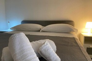 1 bedroom, WiFi, bed sheets - Del Fiore Deluxe - Elegant apartment in Cagliari (Cagliari)