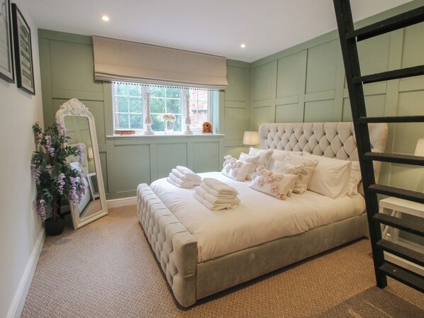 1 室のベッドルーム、客室ごとに異なる装飾、客室ごとに異なるインテリア、WiFi (無料)