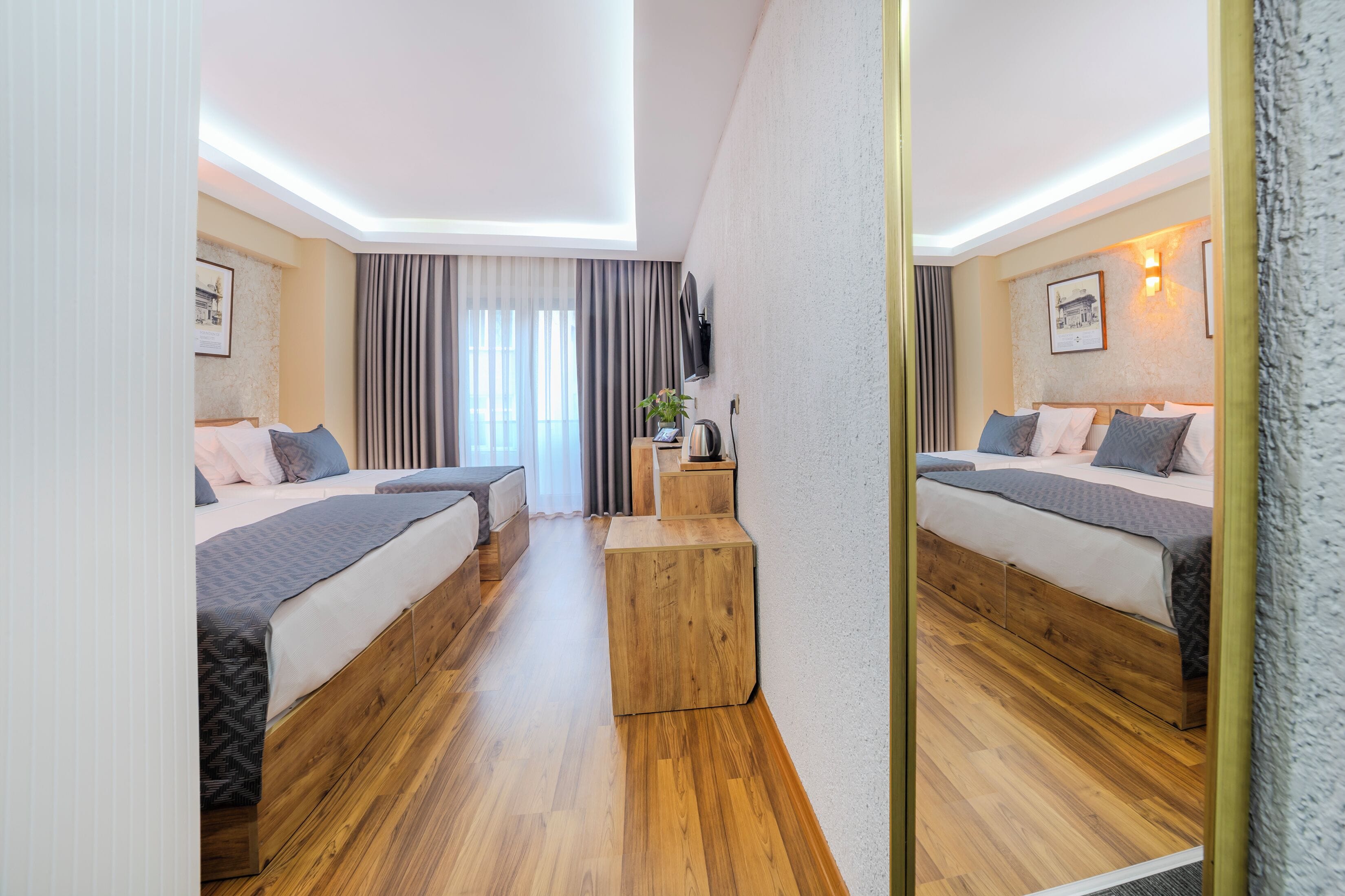 Standard Triple Room | In-room safe, desk, soundproofing, iron/ironing board