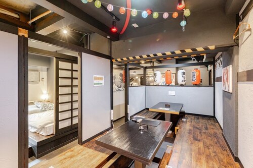 *All-you-can-drink, karaoke, all-you-can-eat snacks included*/ Large group available/5 min. walk from Tenjin Station