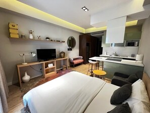 1 chambre, fer et planche à repasser, accès Internet, draps fournis