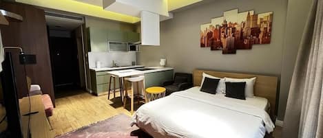 1 chambre, fer et planche à repasser, accès Internet, draps fournis