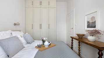 Apartment | 1 bedroom, individually furnished, iron/ironing board