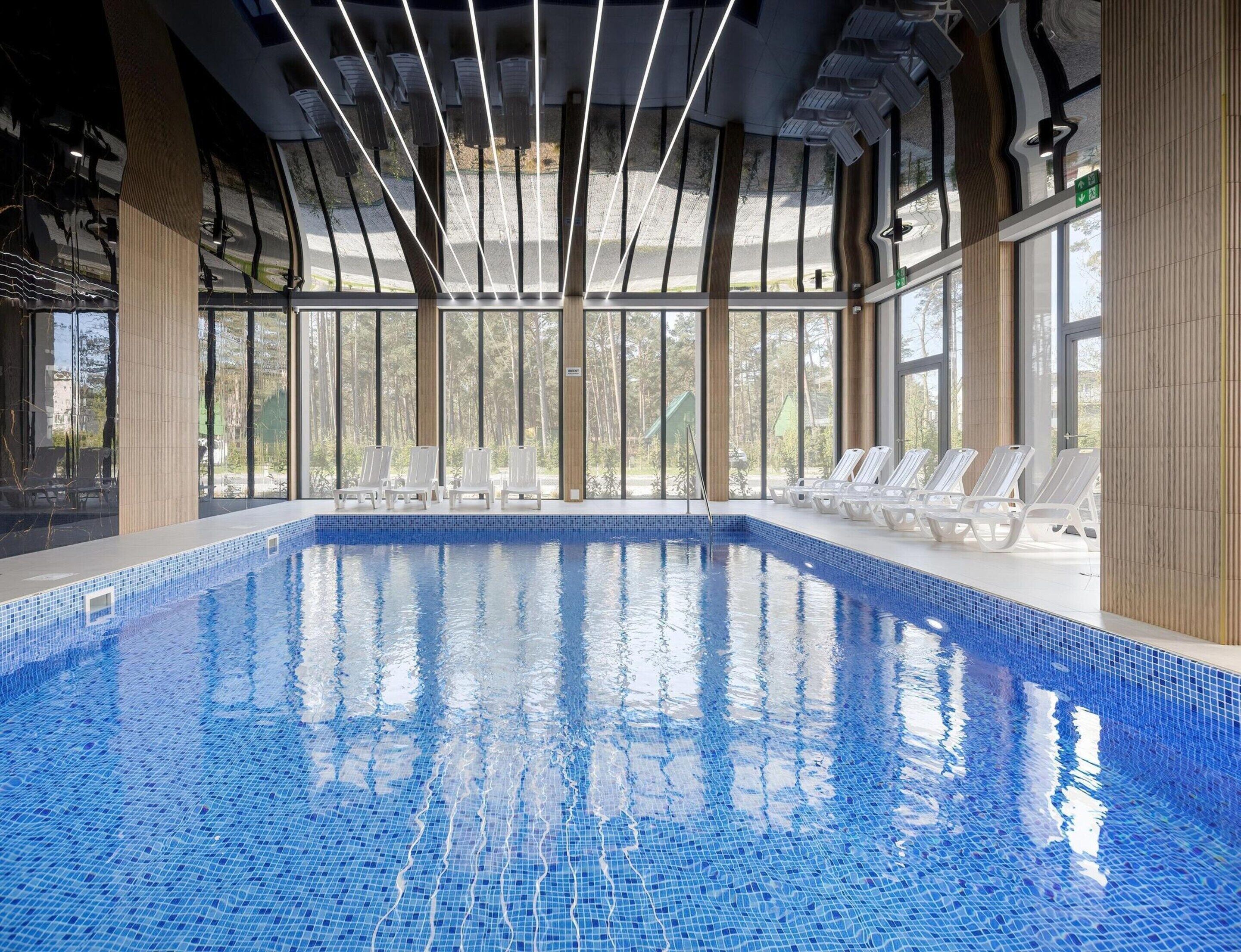 Apartamento | Piscina | Una piscina cubierta, una piscina al aire libre