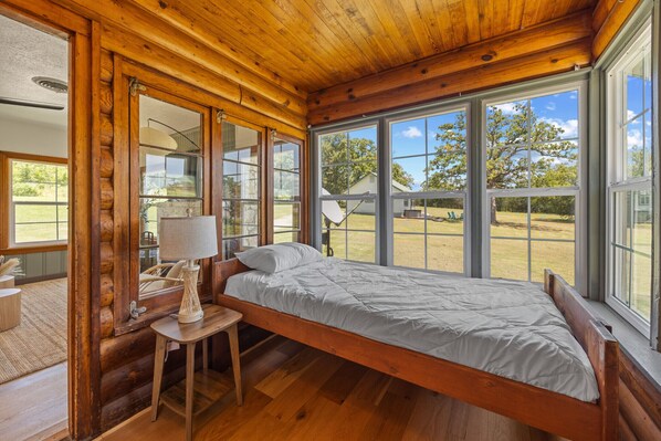 4 bedrooms, iron/ironing board, travel cot, WiFi