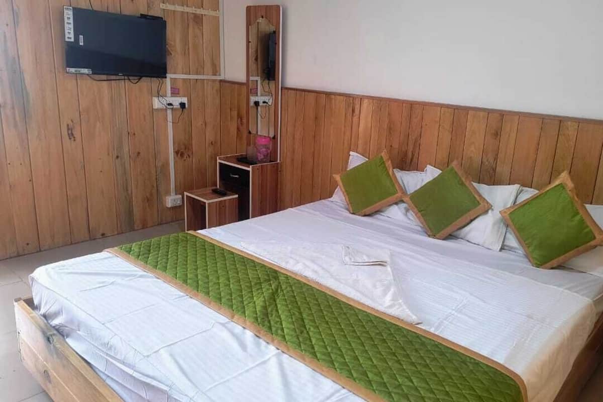 Quarto conforto, sacada, vista para a montanha | Wi-Fi de cortesia