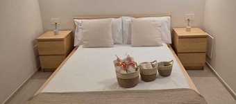 Cozy facility 36 km Bari and 25 km from Bari-Palese airport.