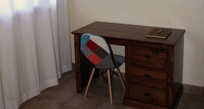 FALCON CREST COTTAGE