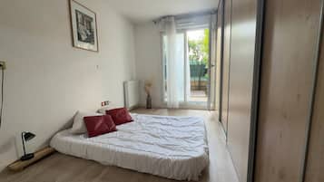 1 chambre, fer et planche Ă  repasser, draps fournis