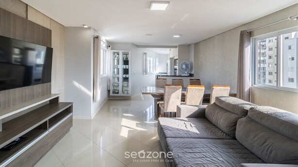 Apartemen Basic | Area keluarga | TV