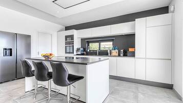 Villa (4 Bedrooms) | Interiör