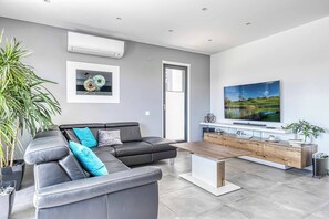 Villa (4 Bedrooms) | Interiør