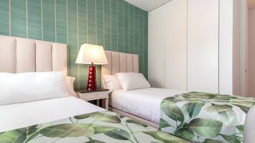 Apartament (2 Bedrooms) | Planxa i posts de planxar, bressols gratuïts i wifi gratuïta