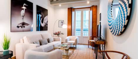 Appartamento (4 Bedrooms) | Area soggiorno