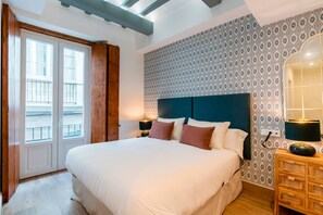 Departamento (4 Bedrooms) | Escritorio, tabla de planchar con plancha, wifi gratis y ropa de cama