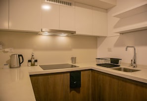 House - w Comfort 2BR w Private Balcony in San Isidro (Lima)