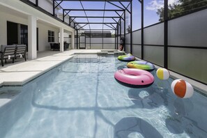 House | 15 bedrooms, Internet
