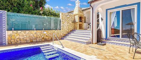 Villa (3 Bedrooms) | Exterior