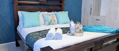 2 多间卧室、熨斗/熨衣板、WiFi、床单