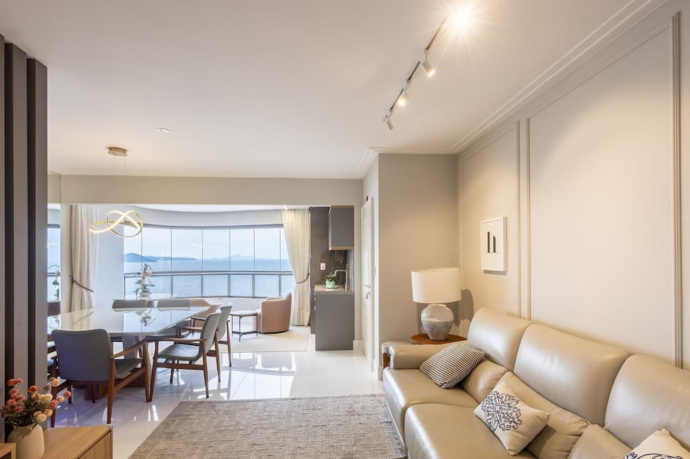 3br Apt Sea View BBQ Garage - BC Vld1002