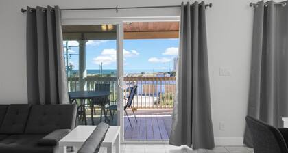 Villa Del Mare Unit 5, 3rd floor 2-bedroom 2 bath suite with ocean view.