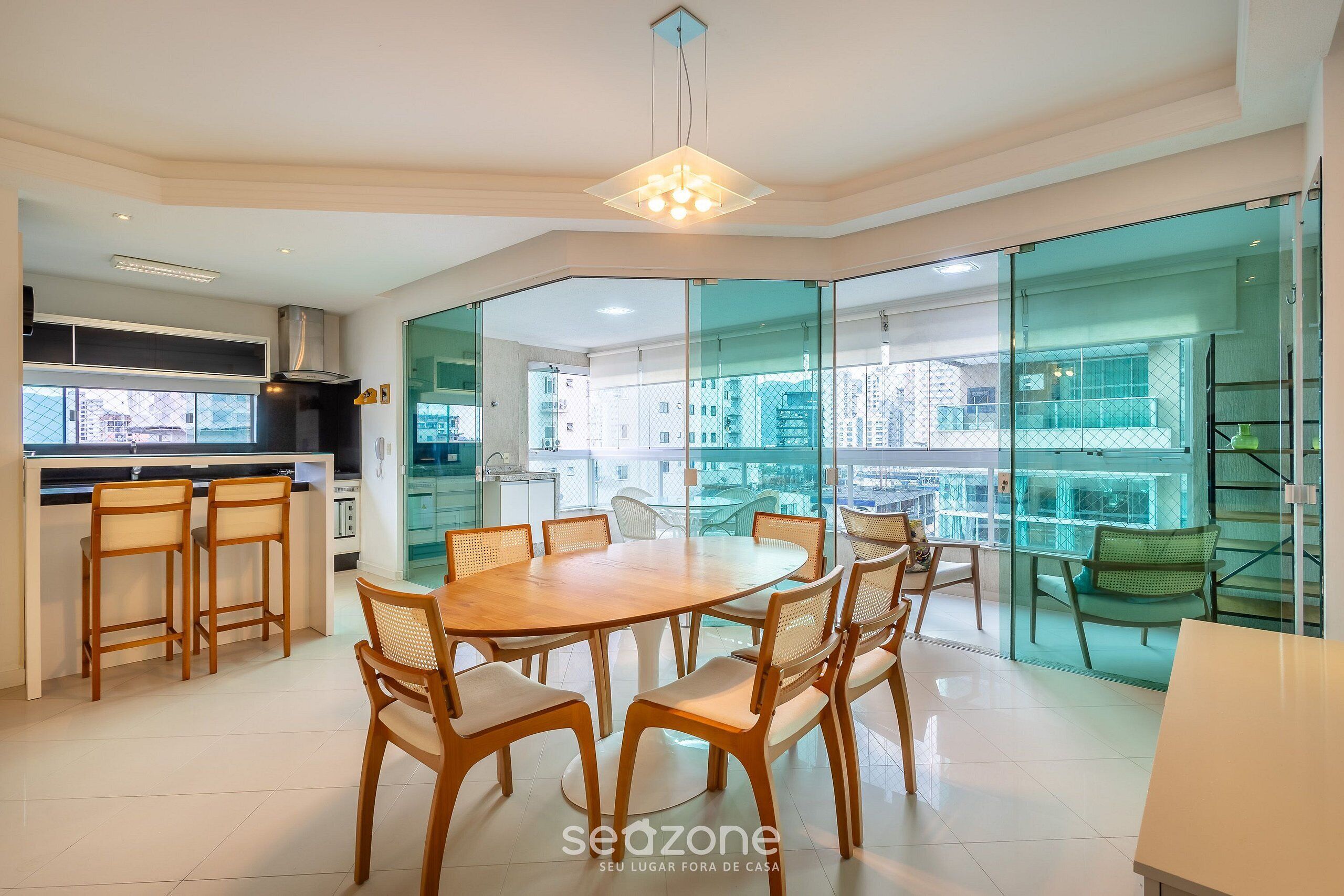 Basic Apartment | Dining