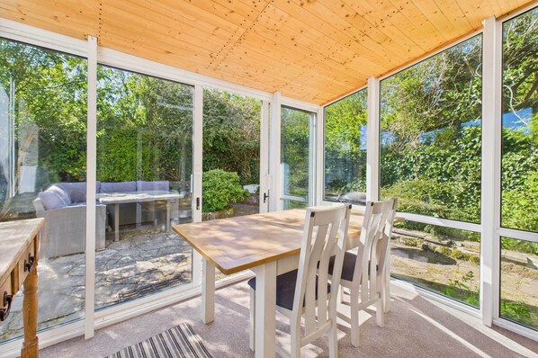 Dining - Host & Stay | Stonecrop Cottage (Alwinton)