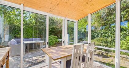 Host & Stay | Stonecrop Cottage