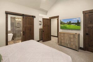 5 bedrooms, iron/ironing board, travel crib, free WiFi - Private Pool * Fantastic Outdoor Living in Suncadia! (Cle Elum)