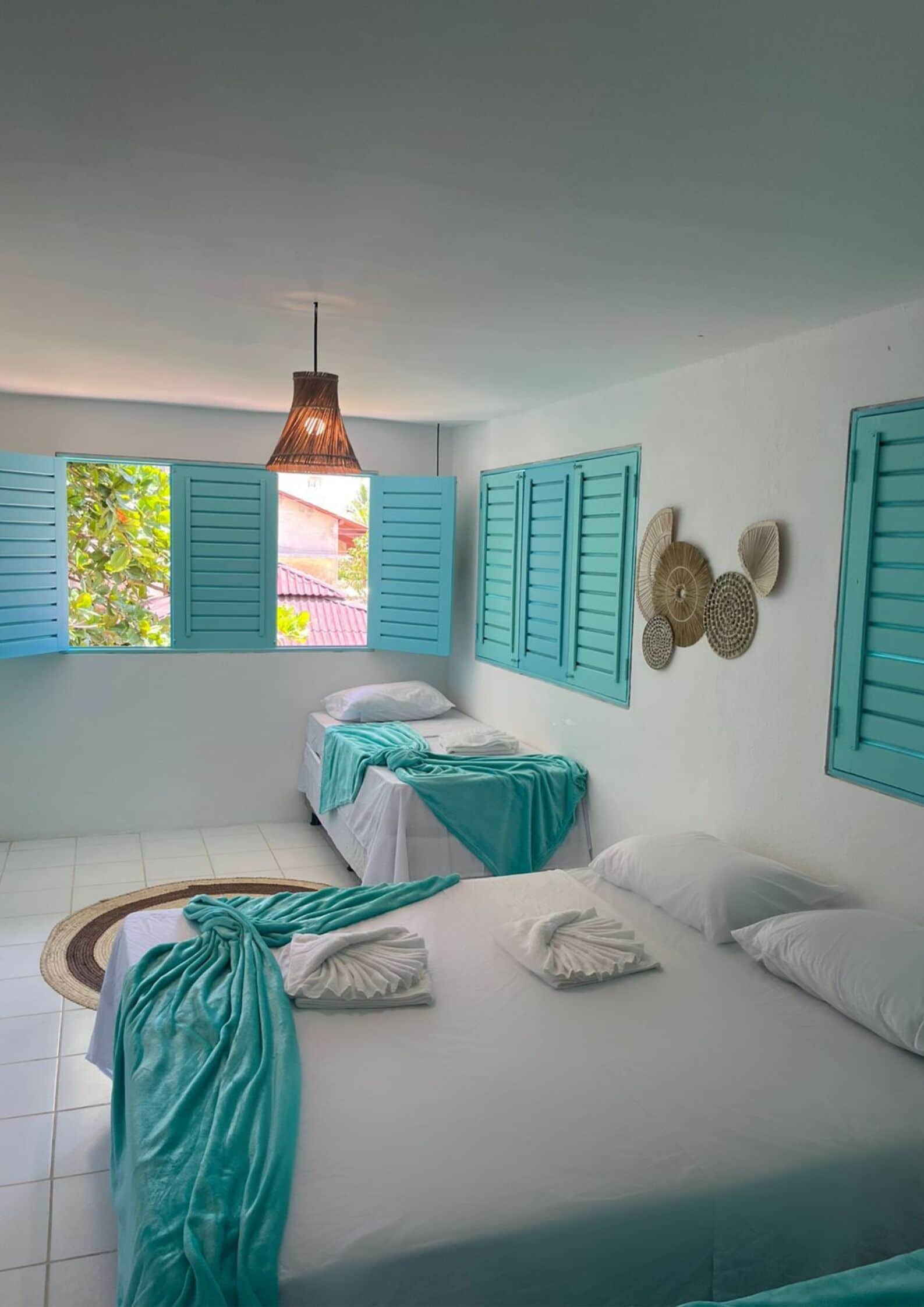 Quarto quádruplo família, vista para o pátio | Wi-Fi de cortesia