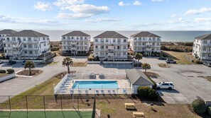 Exterior - Between The Blue - Oceanside 2B/2B Condo w/ Pool (Emerald Isle)