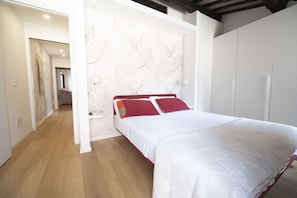 2 chambres, fer et planche à repasser, Wi-Fi gratuit, draps fournis