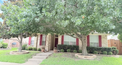 Tranquil Escape on Crooked Ridge in the City of Lakes
