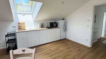 Kühlschrank, Ofen, Herdplatte, Geschirrspüler