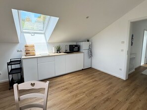 Kühlschrank, Ofen, Herdplatte, Geschirrspüler