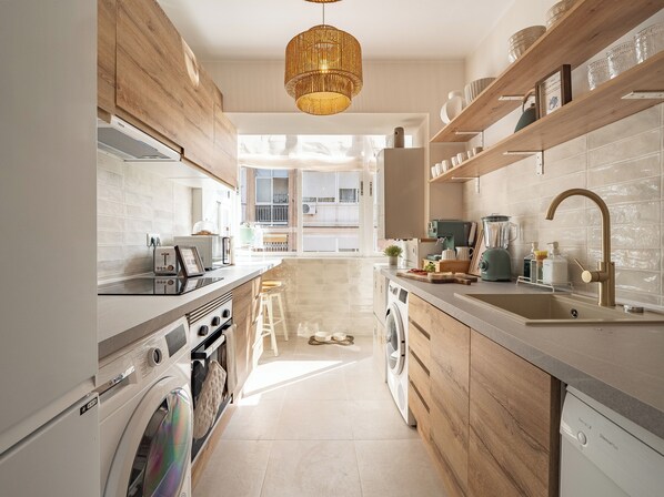 Microwave, oven, stovetop, dishwasher