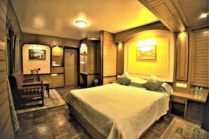 โถสุขภัณฑ์แบบบิเดท์, ผ้าเช็ดตัว, สบู่, ยาสระผม