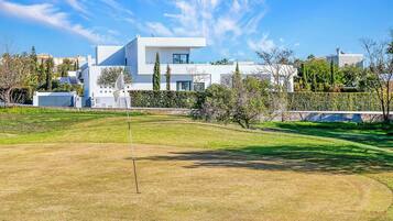 Villa (4 Bedrooms) | Extérieur