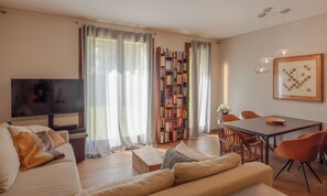 Apartment (1 Bedroom) | Living area