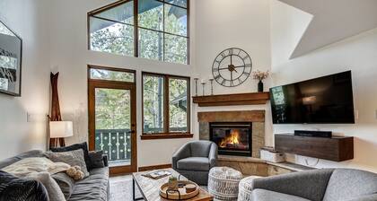 Arrowhead Village Premium 3 Bedroom Condominium 3 Condo