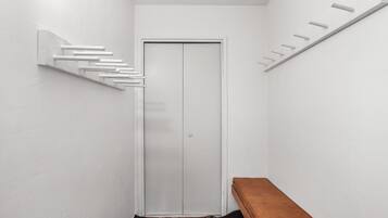 Condo, 2 Bedrooms | Interior