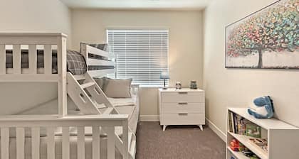 Founders Retreat Rest Reflect Revere 3 Bedroom Home
