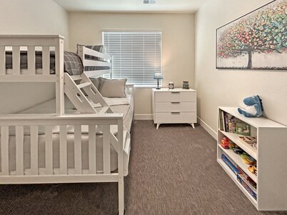 Founders Retreat Rest Reflect Revere 3 Bedroom Home