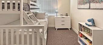 Founders Retreat Rest Reflect Revere 3 Bedroom Home